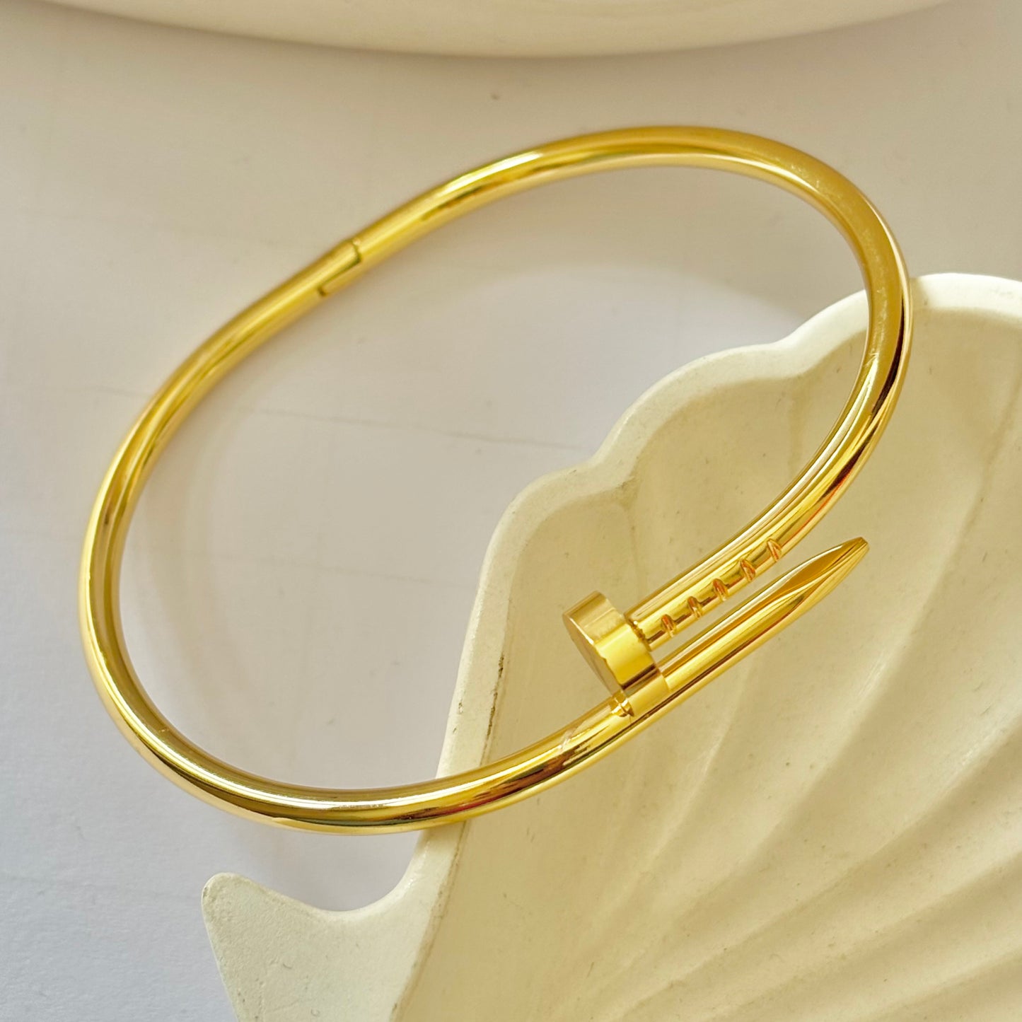 Nail bracelet