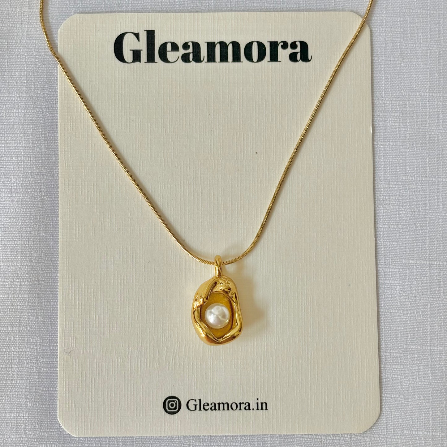 Oyster necklace