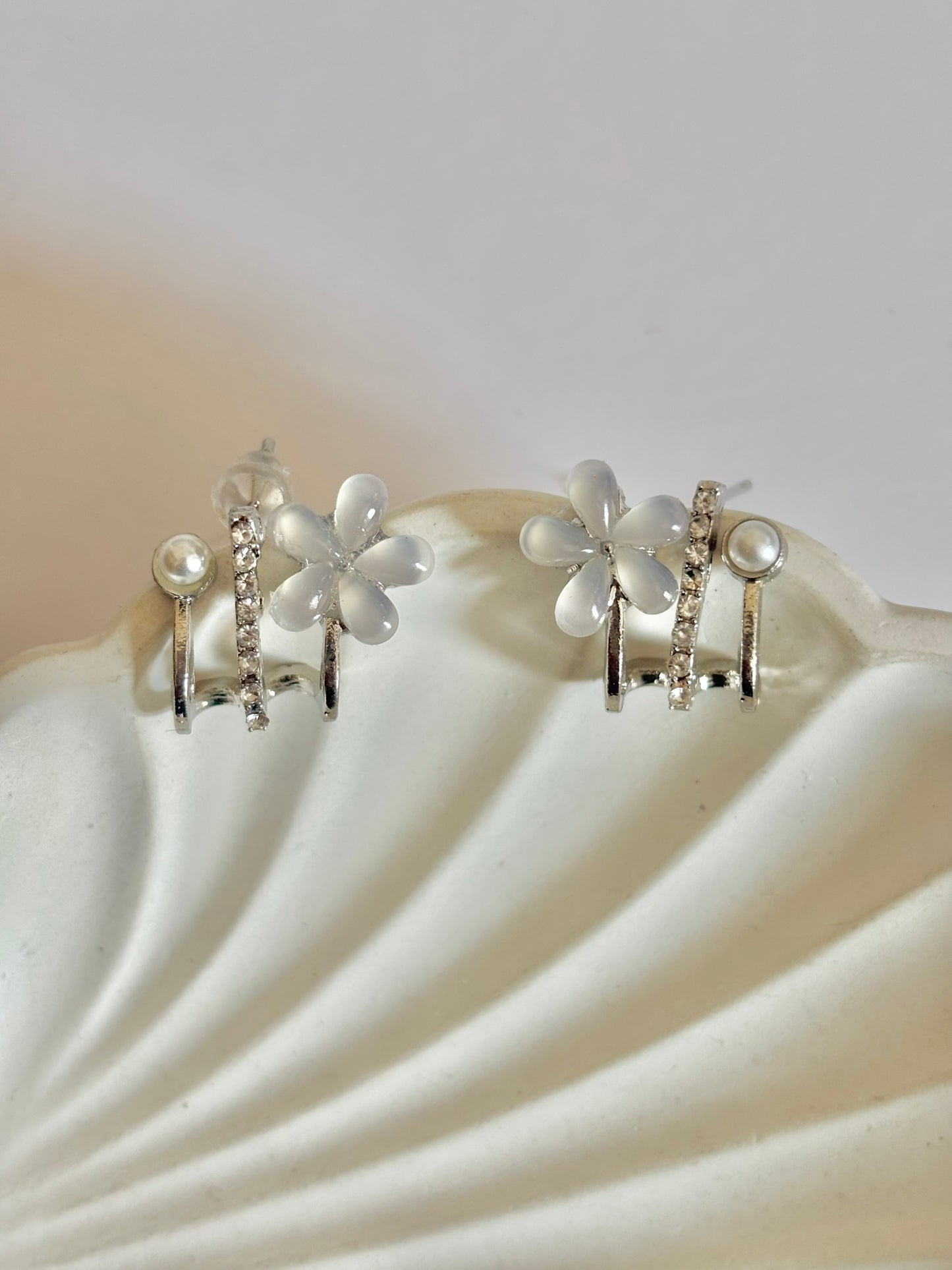 Pearl flower Earrings