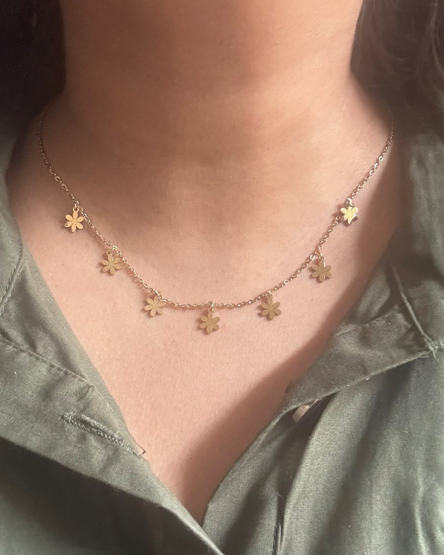 Flower necklace
