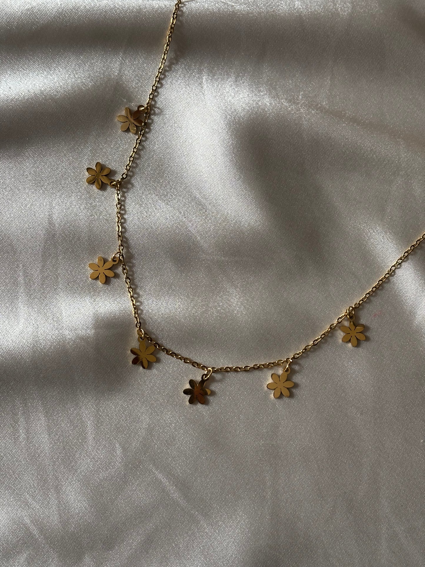 Flower necklace