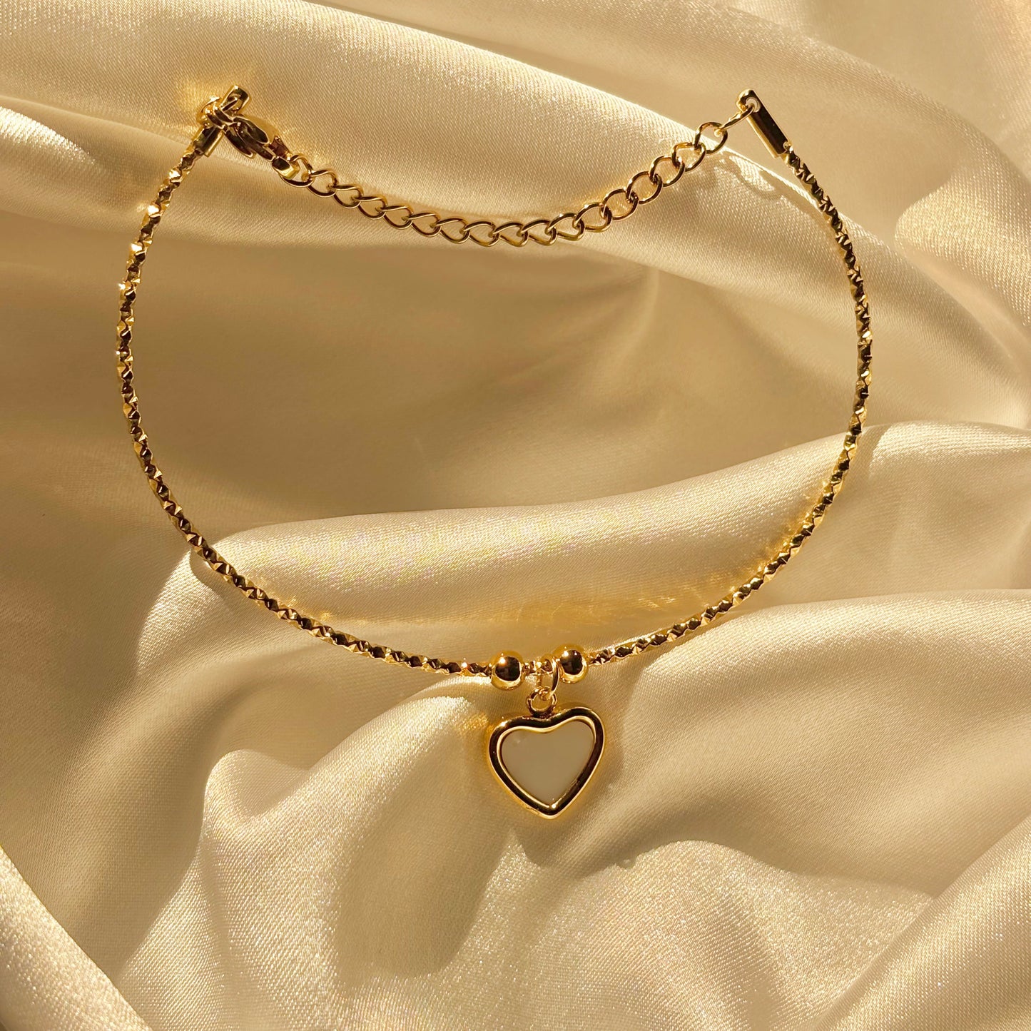 White heart bracelet
