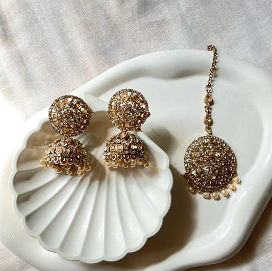 Jhumka with maang tikka set