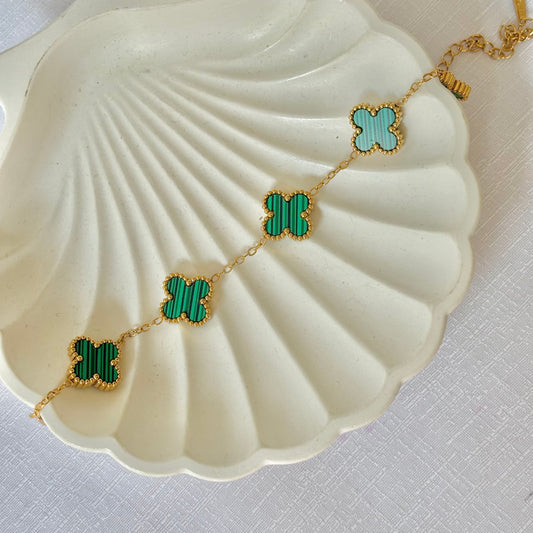 Green clover bracelets 